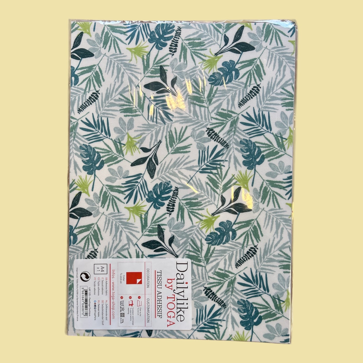 Dailylike by TOGA – Iron-on film white with green leaves, A4