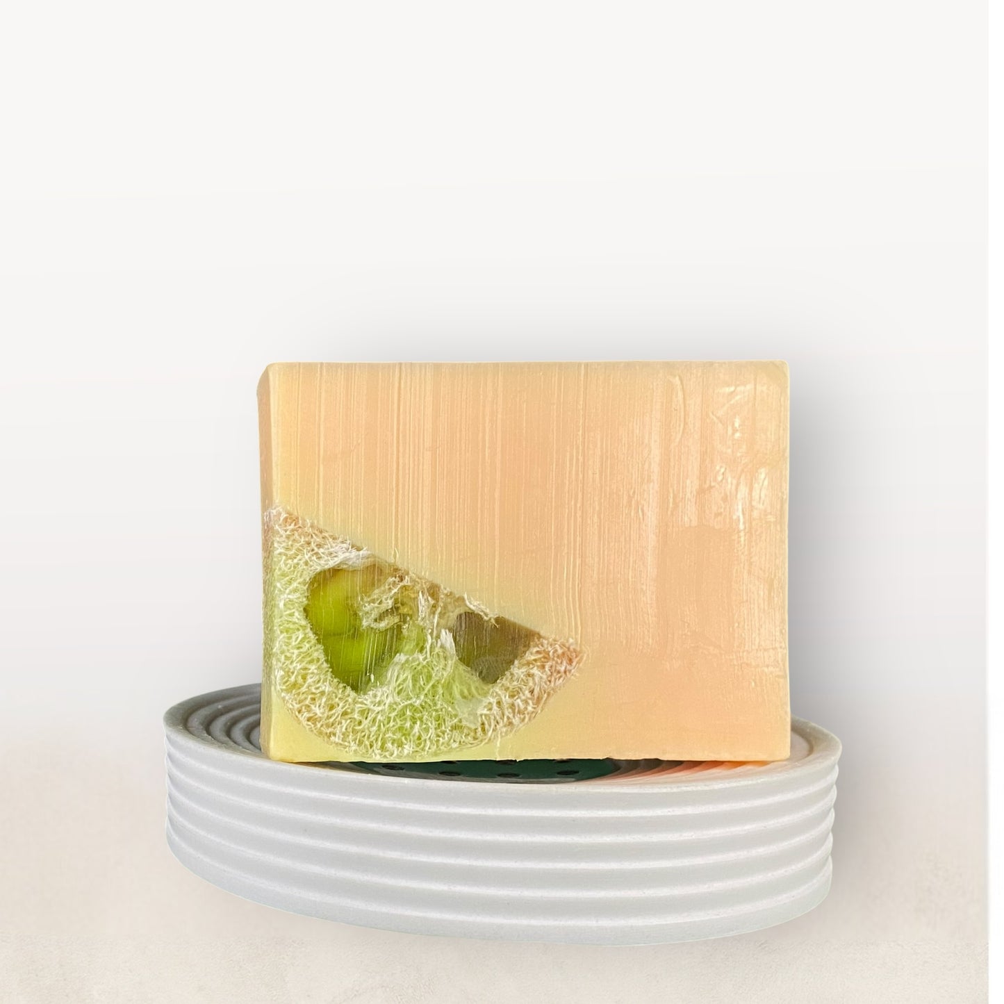 Goleo Nr. 331 – Handgemachte Seife „Grapefruit & Luffa“