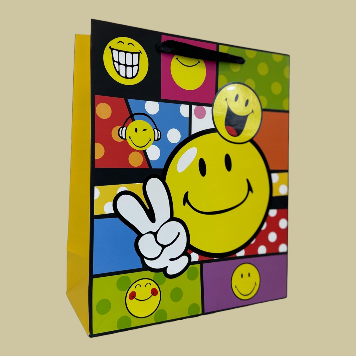 Gift Bag: Happy Gifts