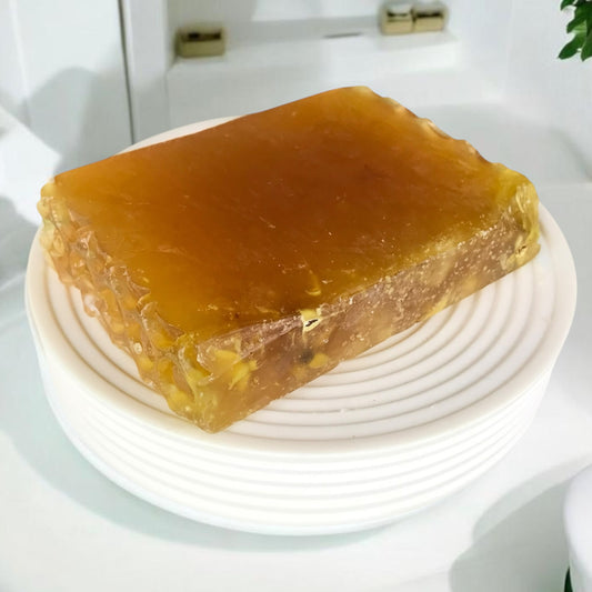 Goleo Nr. 920 – Handgemachte Seife „Honigblüte“