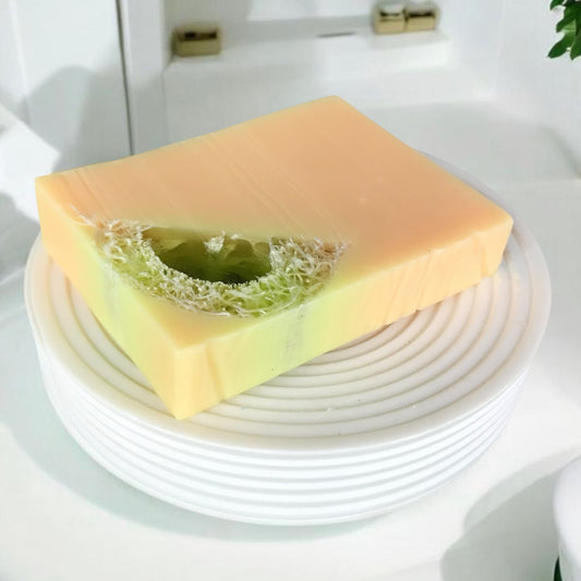 Goleo Nr. 331 – Handgemachte Seife „Grapefruit & Luffa“