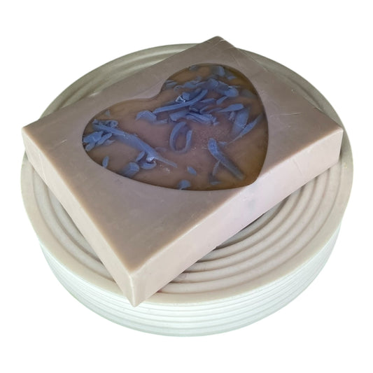 Goleo Nr. 758– Handgemachte Seife „Schwarze Johannisbeere“