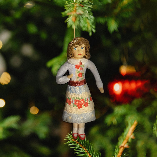 Weihnachtspuppe Mädchen im Blumenkleid