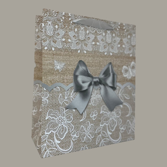 Geschenktasche: Rokoko Rüschen