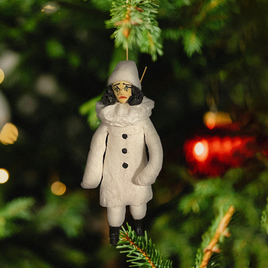 Weihnachtspuppe traurieger Pierrot