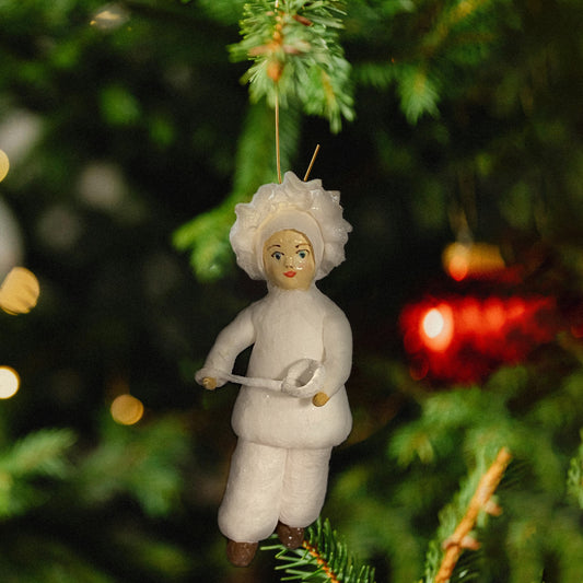 Weihnachtspuppe Junge Köchin