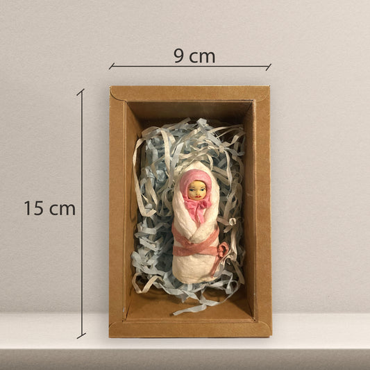 Weihnachtspuppe Baby in Windeln