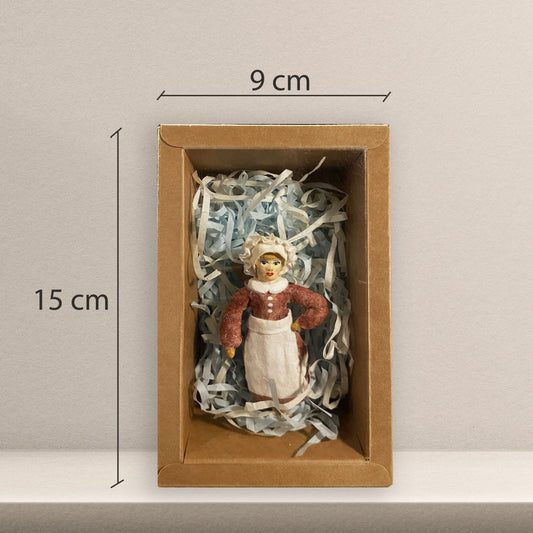 Weihnachtspuppe Köchin mit brauner Schürze