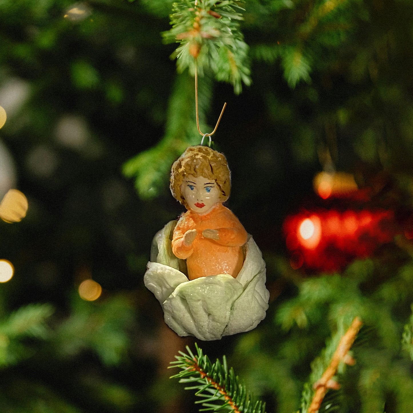 Weihnachtspuppe Däumelinchen in Orange