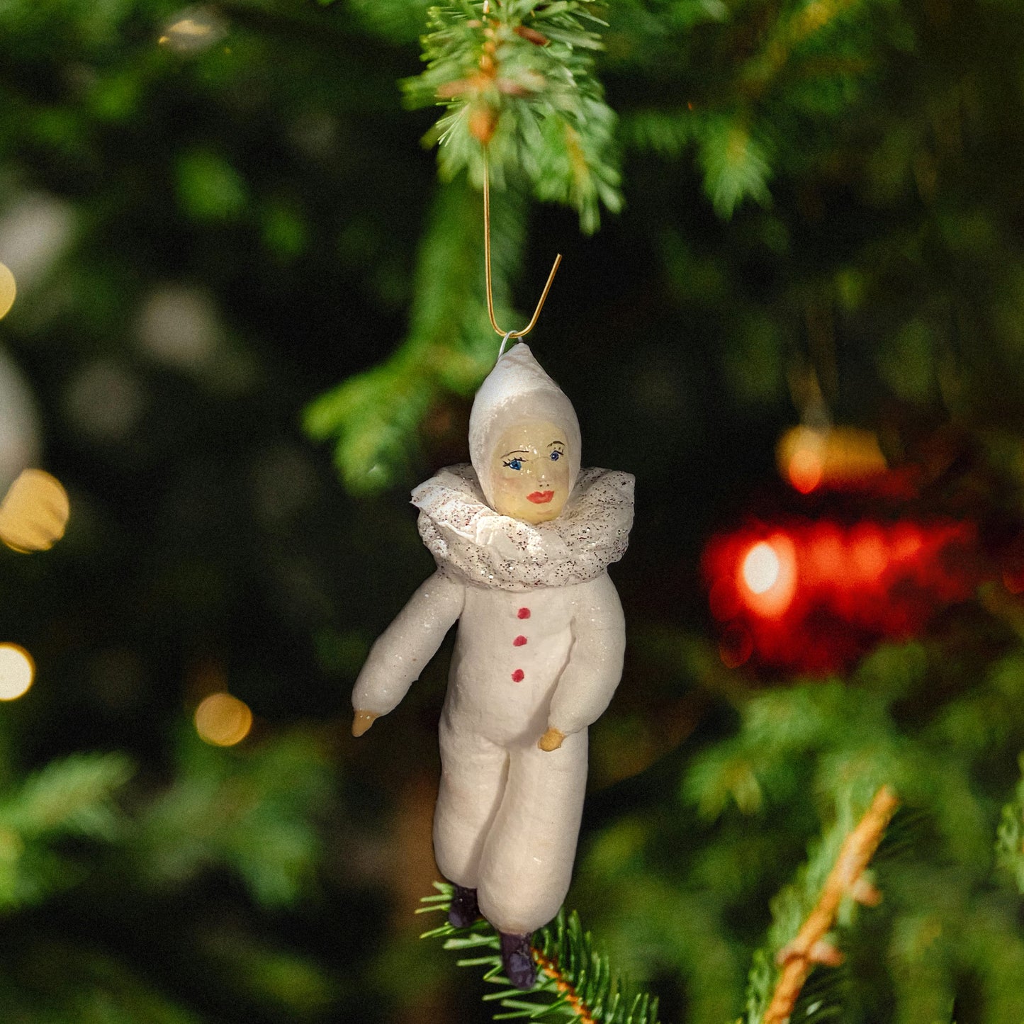 Weihnachtspuppe Pierrot mit weisser Mütze