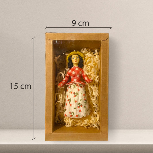 Weihnachtspuppe Bäuerin im Blumenkleid