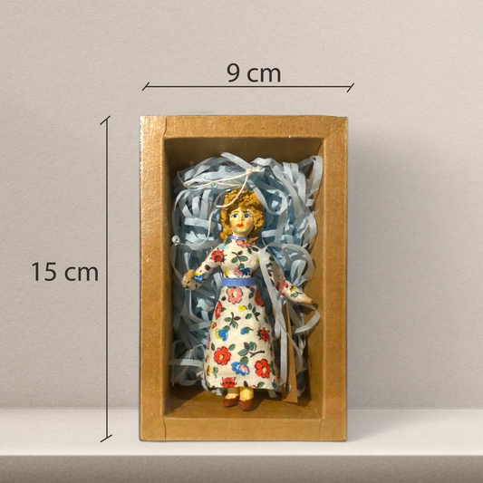 Weihnachtspuppe Frau im Blumenkleid