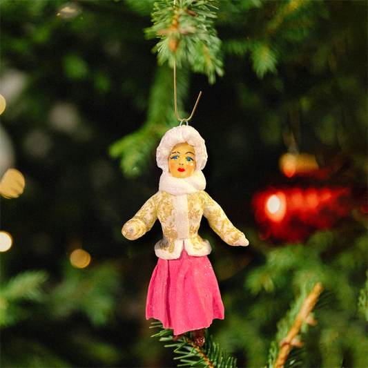 Weihnachtspuppe Frau im rosa Rock