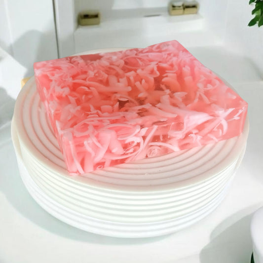 Goleo Nr. 725 – Handgemachte Seife „Erdbeeren“