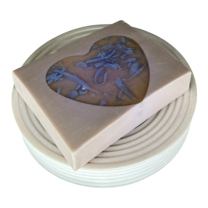 Goleo Nr. 758– Handgemachte Seife „Schwarze Johannisbeere“