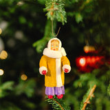 Weihnachtspuppe Junge in Winterkleidung