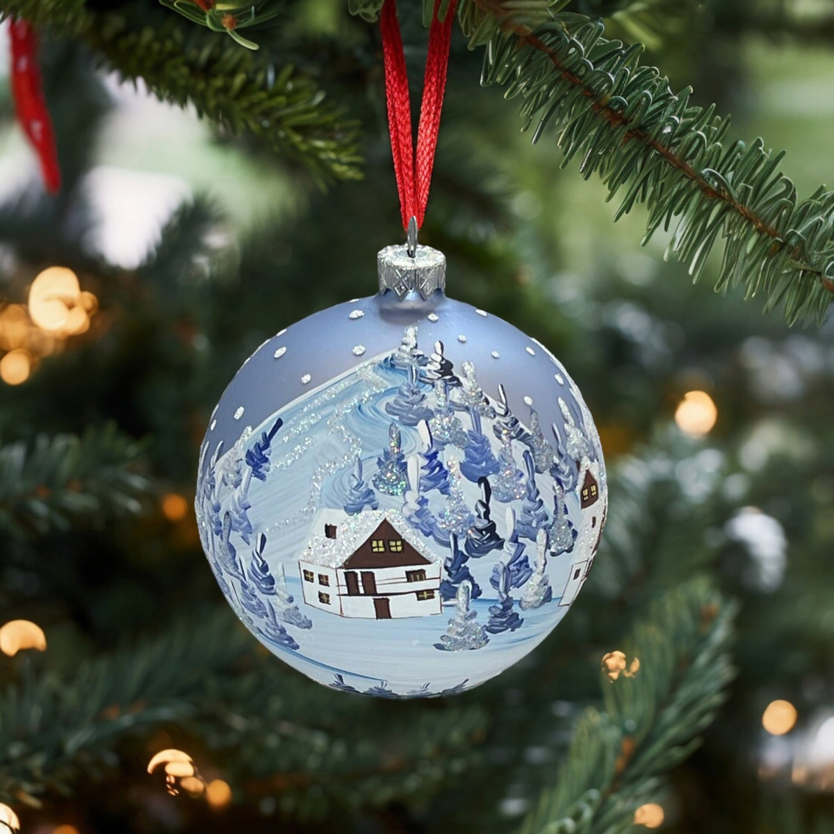 Weihnachtskugel «Winterliche Schweiz», hellblau, weitere Ansicht