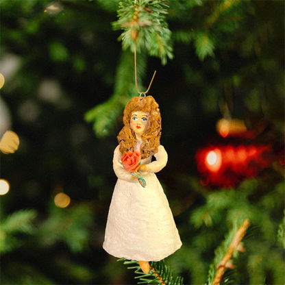 Weihnachtspuppe Frau mit Blumenstrauss