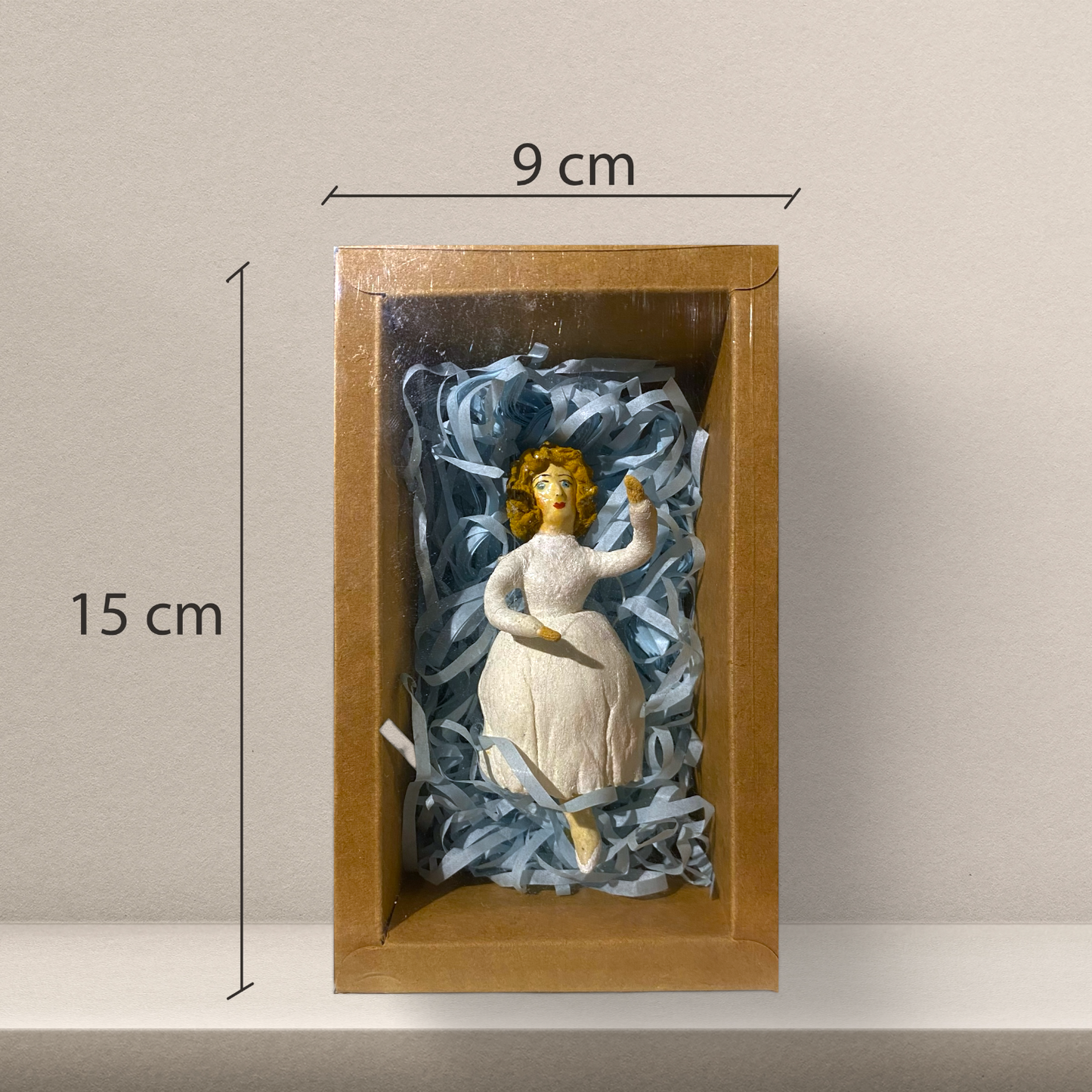 Weihnachtspuppe Frau im weissen Kleid